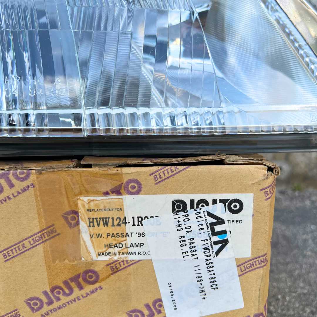 FANALE ANTERIORE DX VW PASSAT (96-05) DJAUTO HVW1241R00E - immagine 4