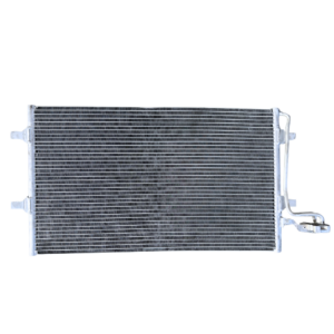TSP0225704 CONDENSATORE CLIMA DELPHI VOLVO S40/V50/C70/C30 (03-13)
